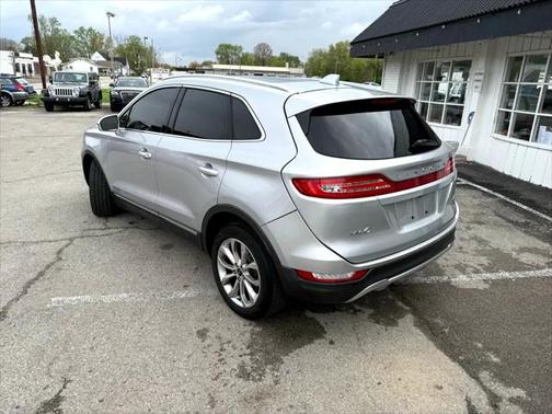 2016 Lincoln MKC Select