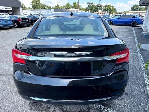 2011 Chrysler 200 Touring