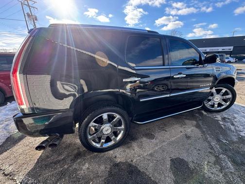 2007 Cadillac Escalade Base