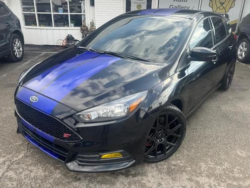 2018 Ford Focus ST 