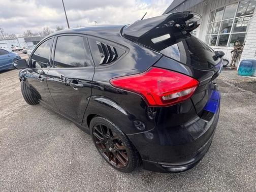 2018 Ford Focus ST 