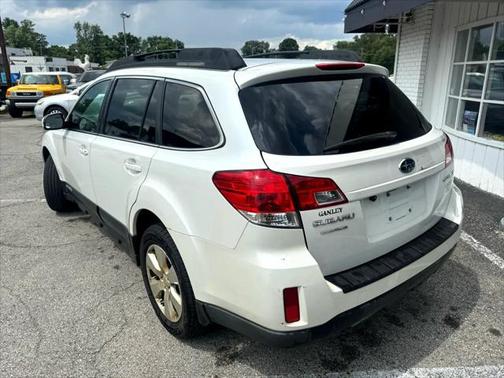 2011 Subaru Outback 2.5 i Premium