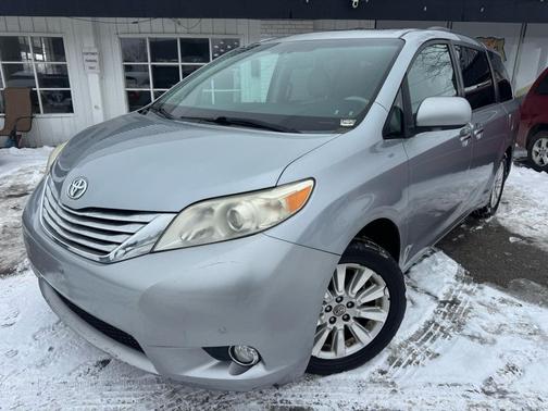 2012 Toyota Sienna XLE