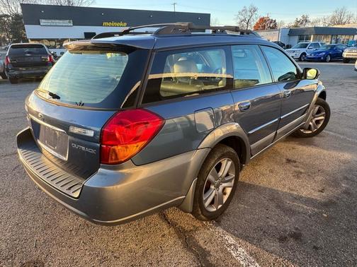 2005 Subaru Outback 3.0 R