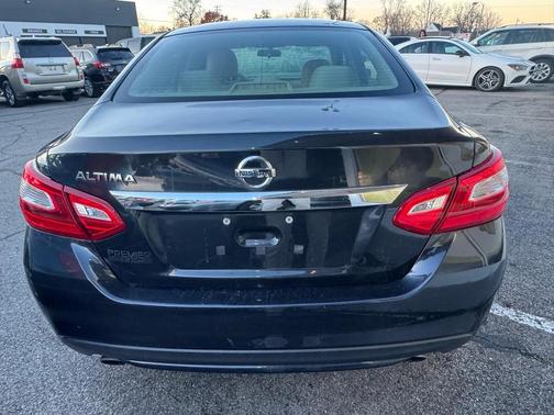 2016 Nissan Altima 2.5 SR