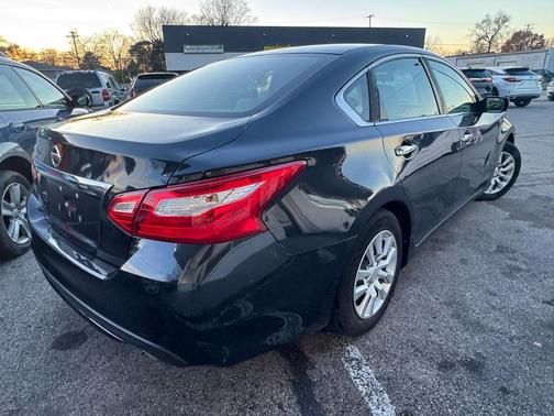 2016 Nissan Altima 2.5 SR
