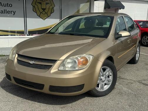 Gold 2005 Chevrolet Cobalt LS