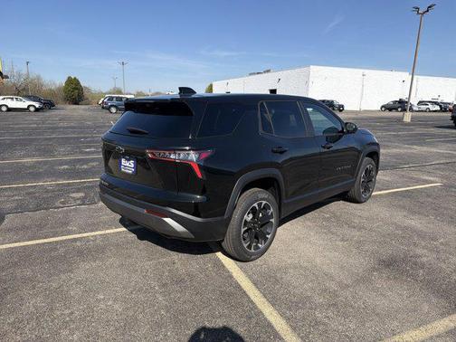 Mosaic Black Metallic 2026 Chevrolet Equinox 1LT