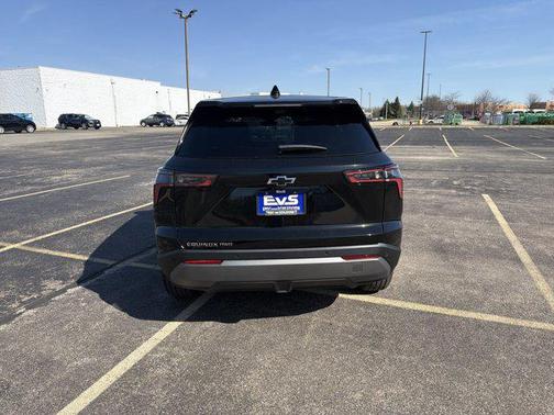 Mosaic Black Metallic 2026 Chevrolet Equinox 1LT