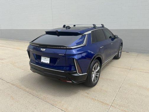 2024 Cadillac LYRIQ Luxury w/1SD