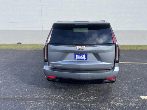 2022 Cadillac Escalade ESV Sport