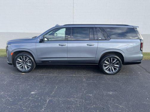 2022 Cadillac Escalade ESV Sport