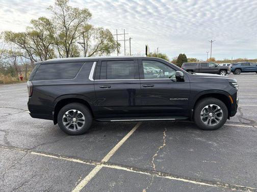 2026 Chevrolet Suburban LT