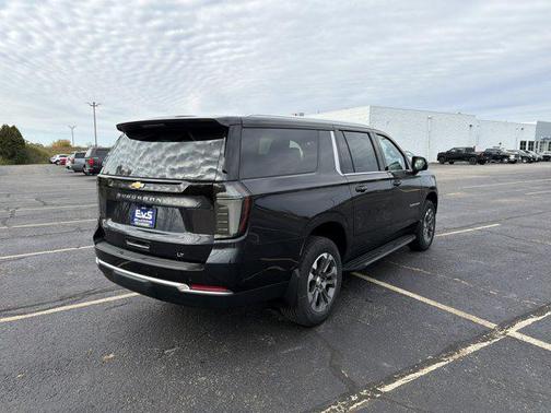 2026 Chevrolet Suburban LT