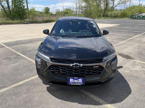 Mosaic Black Metallic 2026 Chevrolet Trax FWD 1RS