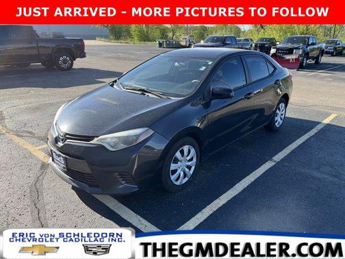 Black Sand Pearl 2016 Toyota Corolla LE
