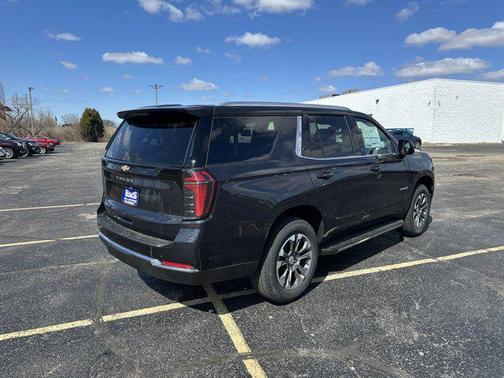 2025 Chevrolet Tahoe LS