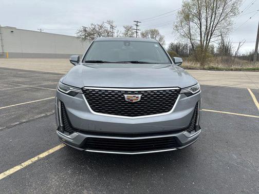 2025 Cadillac XT6 Luxury AWD