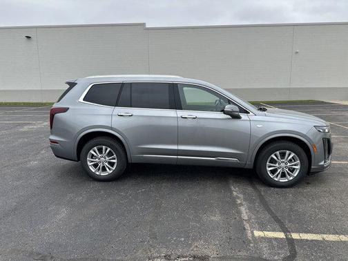 2025 Cadillac XT6 Luxury AWD
