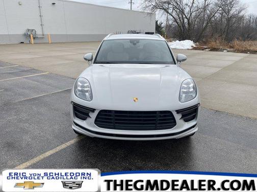 2020 Porsche Macan Turbo