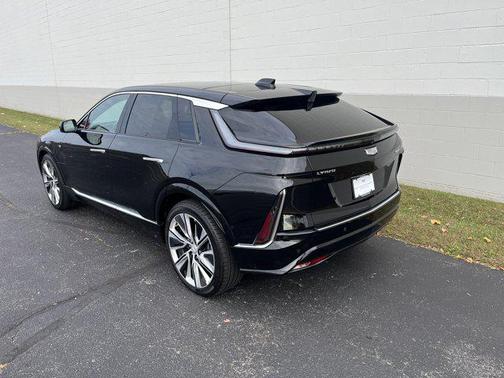 2025 Cadillac LYRIQ V