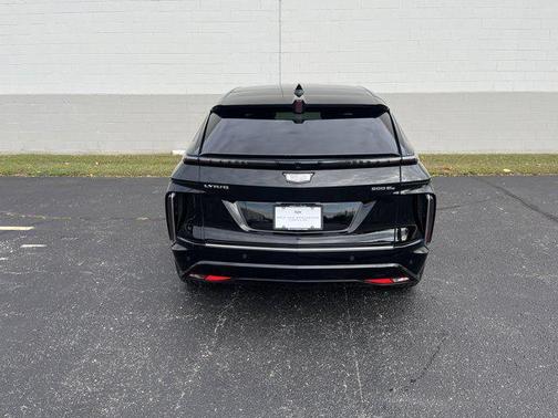 2025 Cadillac LYRIQ V