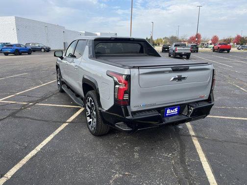2025 Chevrolet Silverado EV RST