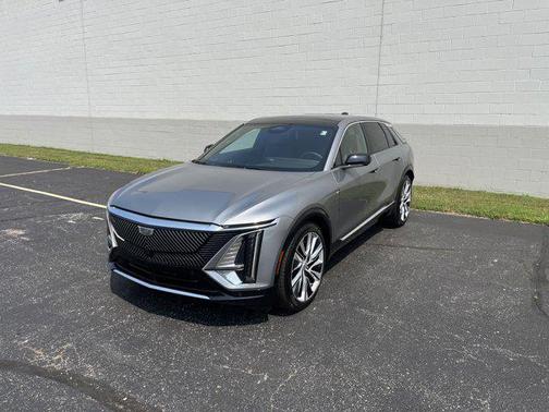 2024 Cadillac LYRIQ V