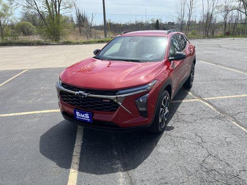 Apex Red 2026 Chevrolet Trax FWD 2RS