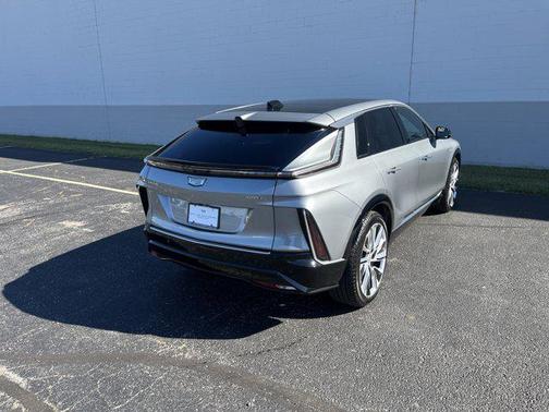 2024 Cadillac LYRIQ V