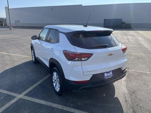 Summit White 2026 Chevrolet Trailblazer LS