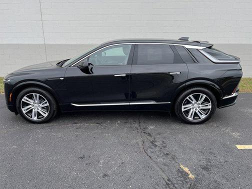2024 Cadillac LYRIQ Tech