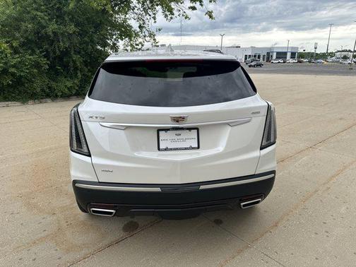 2025 Cadillac XT5 Sport