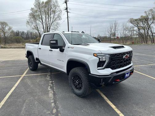 2025 Chevrolet Silverado 2500 4WD Crew Cab Standard Bed ZR2