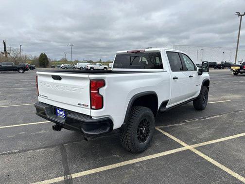 2025 Chevrolet Silverado 2500 4WD Crew Cab Standard Bed ZR2