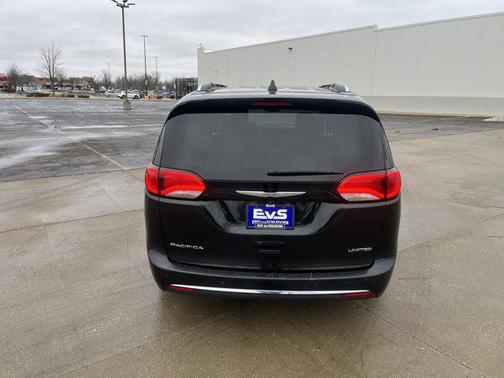 2017 Chrysler Pacifica Limited