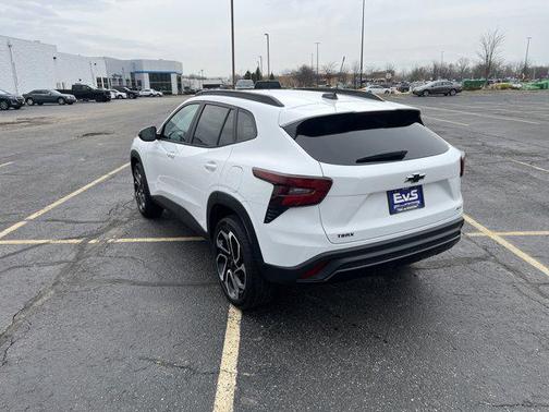 2025 Chevrolet Trax FWD 2RS