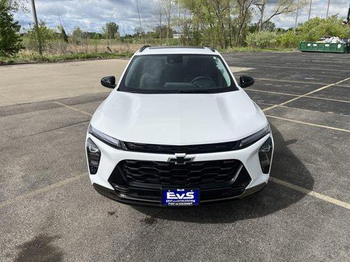 Summit White 2025 Chevrolet Trax FWD ACTIV