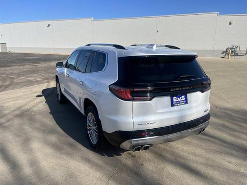 2025 GMC Acadia Denali