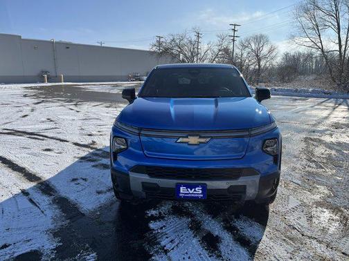 2025 Chevrolet Silverado EV LT