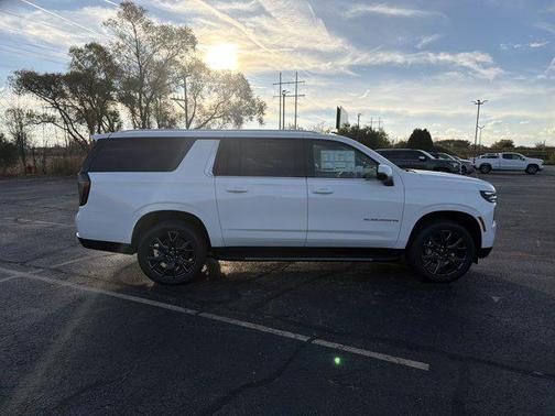 2026 Chevrolet Suburban LT