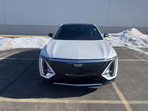2024 Cadillac LYRIQ V