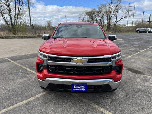 Red Hot 2022 Chevrolet Silverado 1500 LT