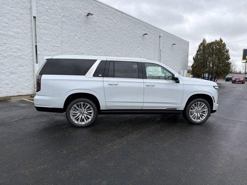 2026 Cadillac Escalade ESV Luxury