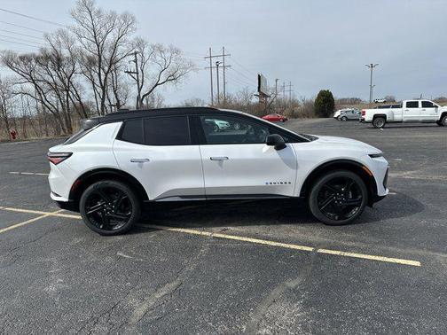 2025 Chevrolet Equinox EV RS