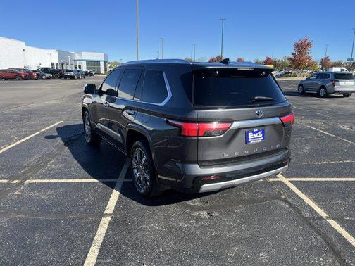 2023 Toyota Sequoia Capstone