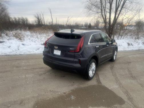 2024 Cadillac XT4 Luxury