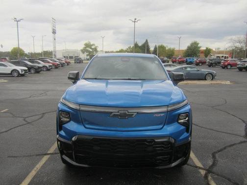 2025 Chevrolet Silverado EV RST