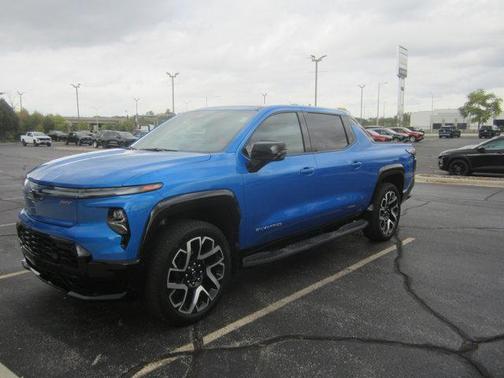 2025 Chevrolet Silverado EV RST