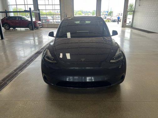 2023 Tesla Model Y Long Range AWD w/Sunroof Nav HeatedMemoryLeatherSeats